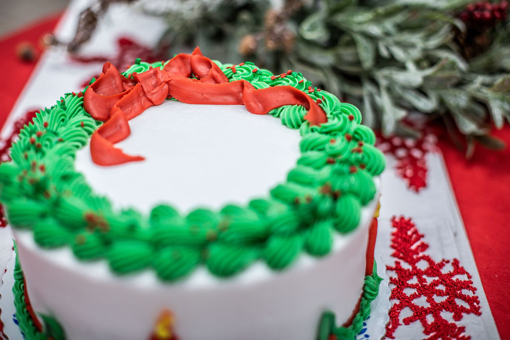 Wreath Decorated Cake